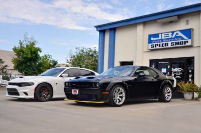 BLACK GHOST AND HENN CHARGER_
