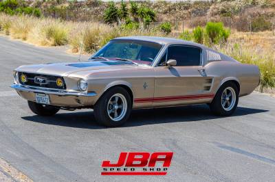 1967-Mustang-Fastback-Gold-0008